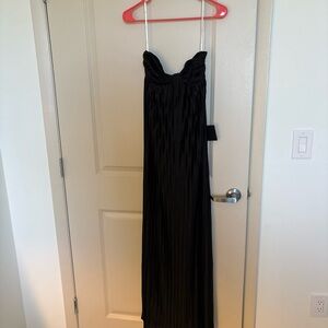 Lulu's Black Strapless Pleated Maxi Gown